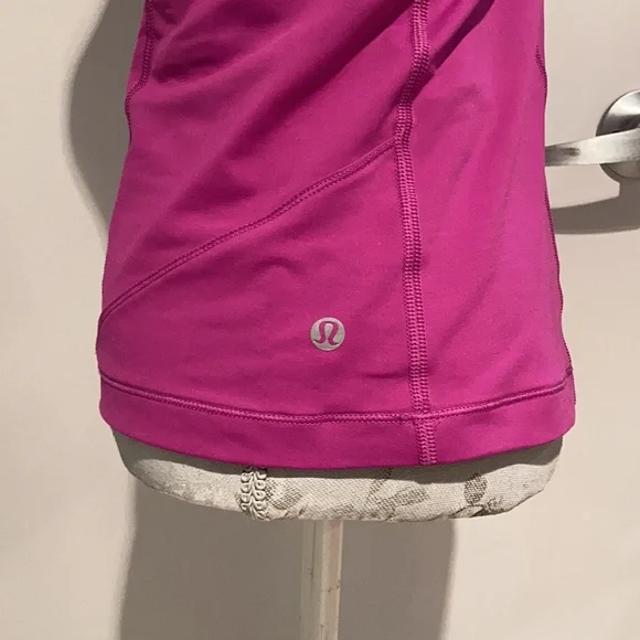 ⭐️2/$35 LULULEMON Tank top XXS - Picture 3 of 6